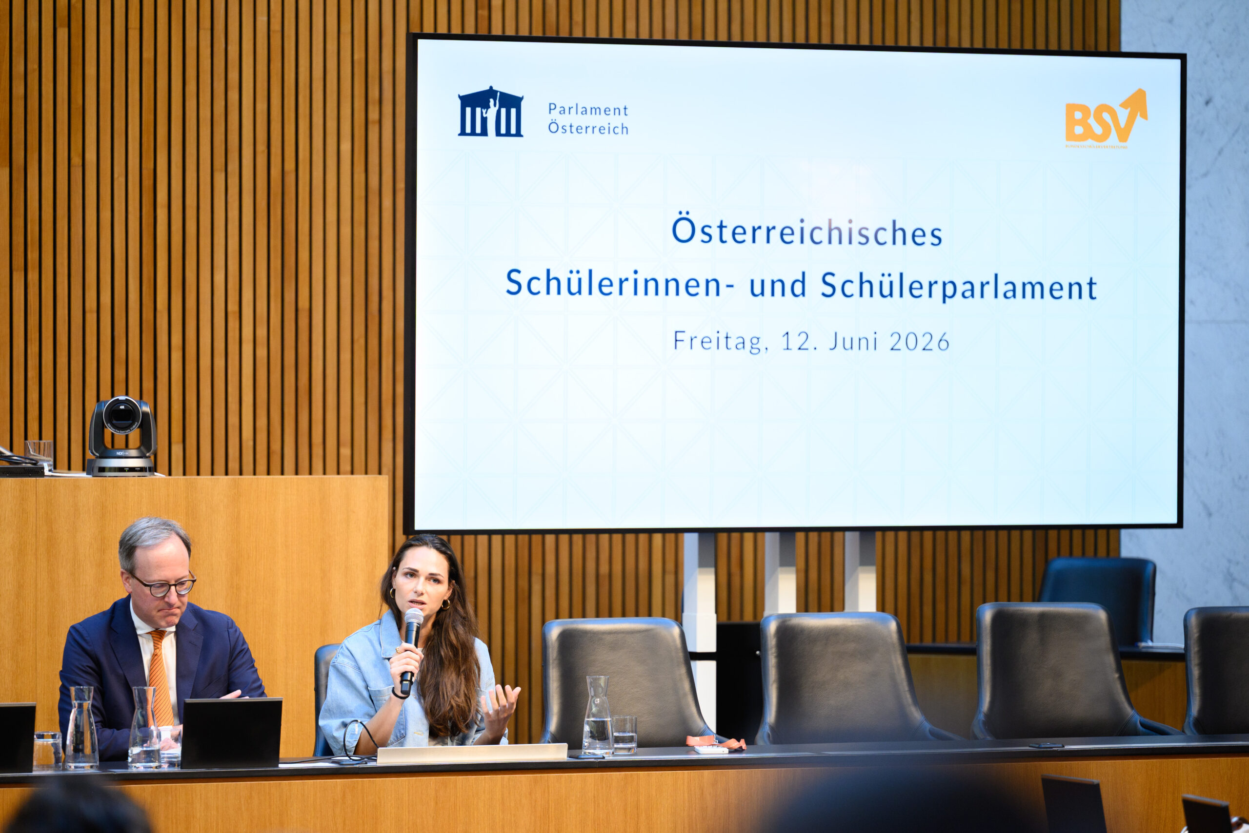 Regierungsbank. Am Wort: Nationalratsabgeordnete Barbara Neßler (GRÜNE)